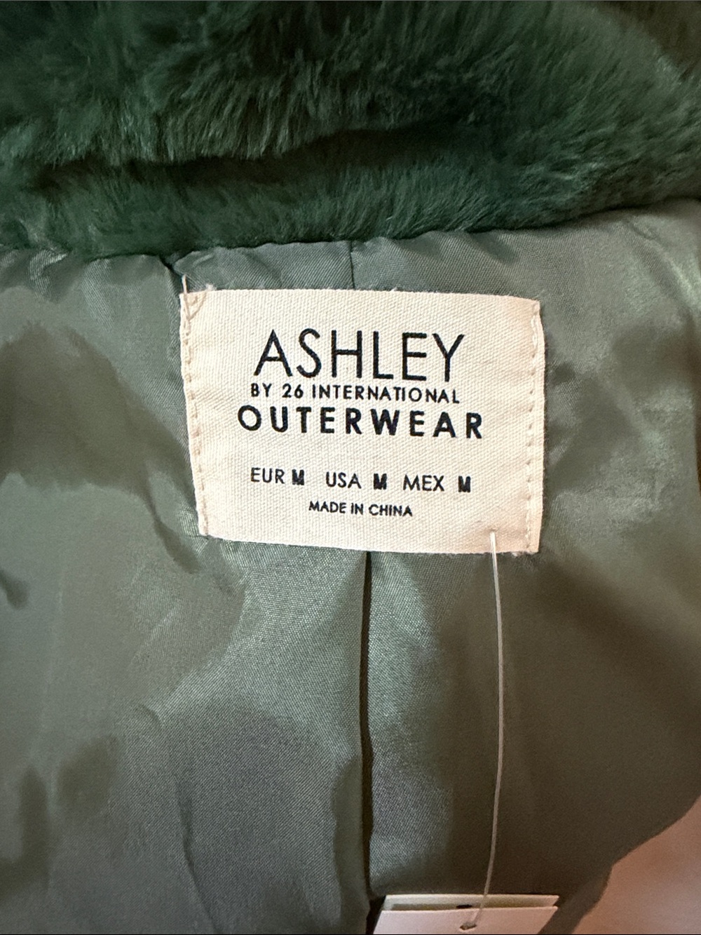 Brand New Plush Faux Fur Cropped Jacket - Olive Green by Francesca’s - Picture 3 of 5
